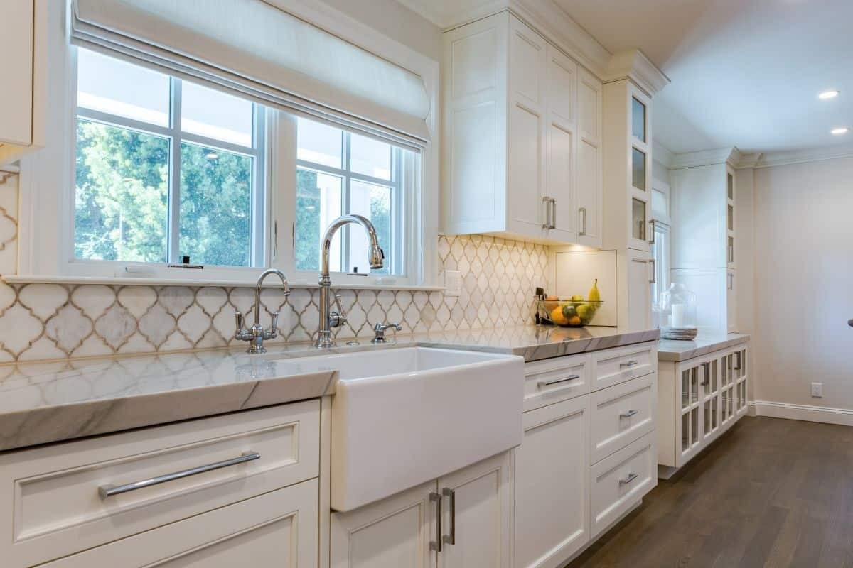 Vertical Backsplash Tiles Location