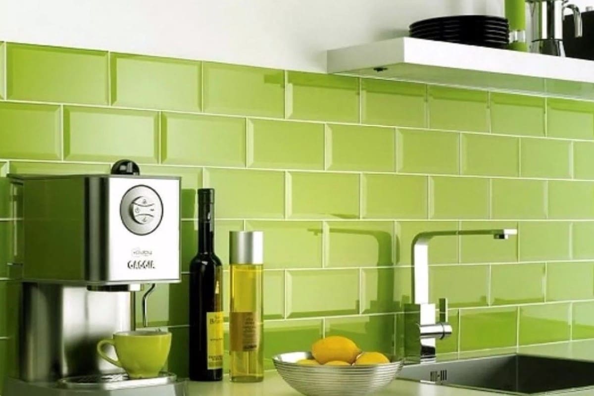  Green 8X8 Ceramic Tile; Smooth Polished Surface Freezing Resistant 